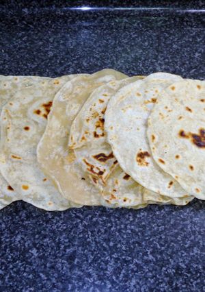 A picture of Mexican Flour Tortillas.