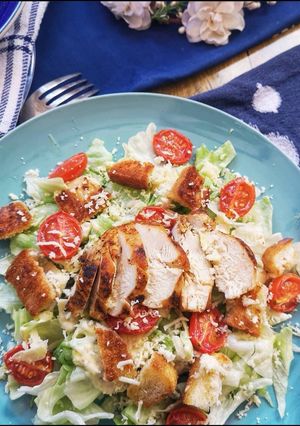 A picture of Caesar Salad.