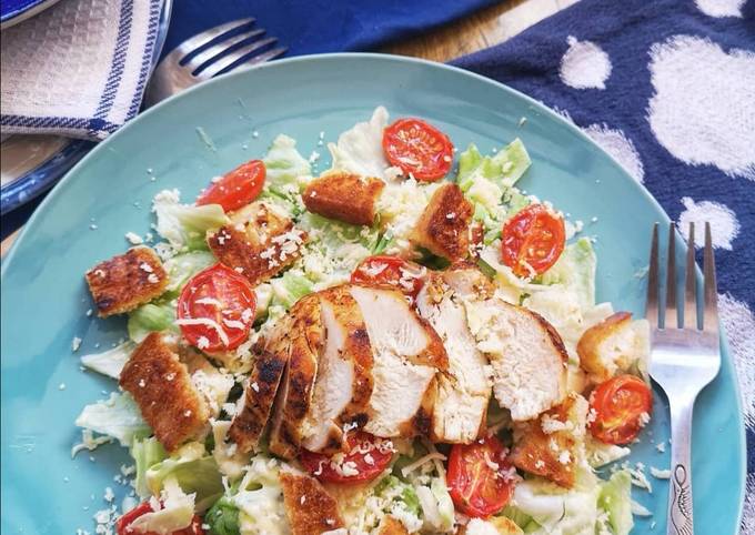 Step-by-Step Guide to Prepare Favorite Caesar Salad