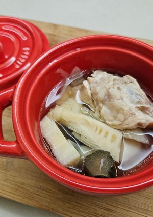 瓜瓜竹筍雞湯 的食譜成品照片