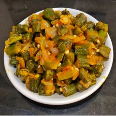 A picture of Bhindi Onion Sabji.