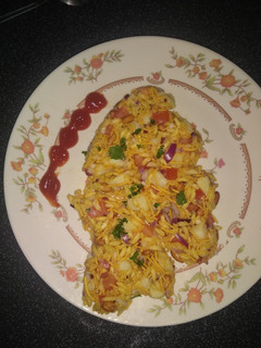 A picture of Khati methi muri.