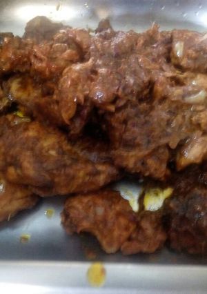 A picture of Chicken tikka masala.