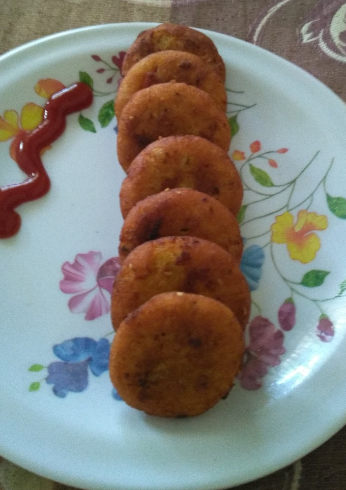 આલુ પૌવા ટીકી (Aloo Pauva Tiki Recipe In Gujarati) રેસીપી મુખ્ય ફોટો