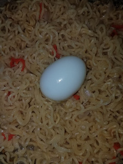Indomie with egg ainihin hoton girkin