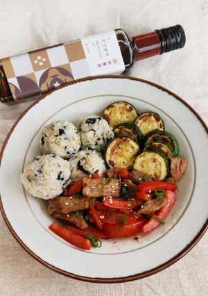 [ 簡單料理 ] 麻油海苔飯糰 的食譜成品照片