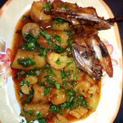 A picture of Matoke stew with chicken #localfoodcontest_Kakamega.