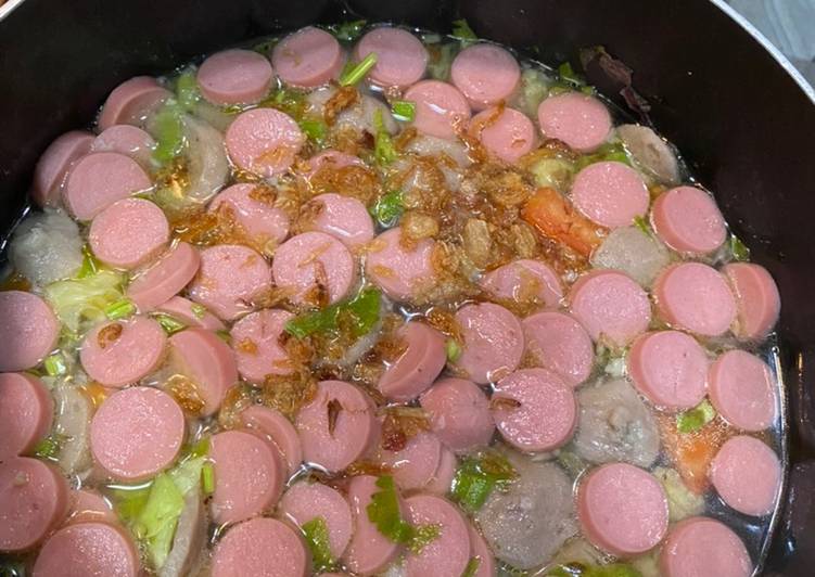 Langkah Mudah untuk Menyiapkan Sop bakso sosis sayur cemplung, Bikin Ngiler