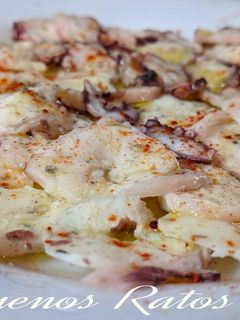 Una foto de Carpaccio de pulpo dos aliños