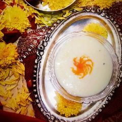 A picture of Kashmiri Kesar Phirni/ Kang Phirani.