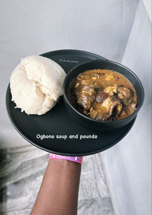 A picture of Ogbono Soup with Poundo.