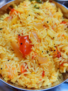 தக்காளி சாதம்(tomato rice recipe in tamil) செய்முறை முக்கிய புகைப்படம்
