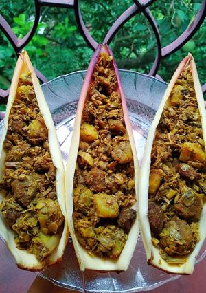 মোচার ঘন্ট (mochar ghanto recipe in Bengali) রেসিপির প্রধান ছবি