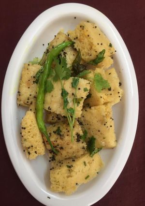 A picture of Khaman.