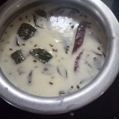 A picture of Gujrati Kadhi.