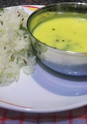 बेसन की कढ़ी (besan ki kadhi recipe in Hindi) रेसिपी मुख्य फोटो