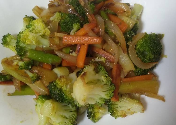 Verduras de aprovechamiento salteadas