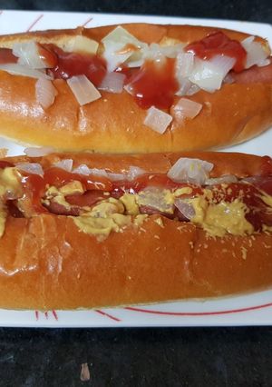 A picture of Christmas Eve Hot Dogs for Lunch. 😍.