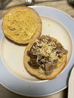 Foto di Panino “porzina senape kren” tipico triestino