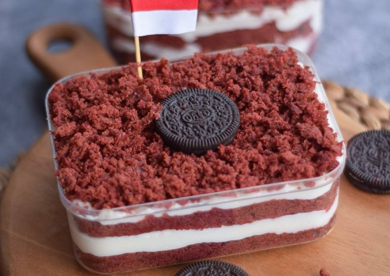Red Velvet Dessert Box
