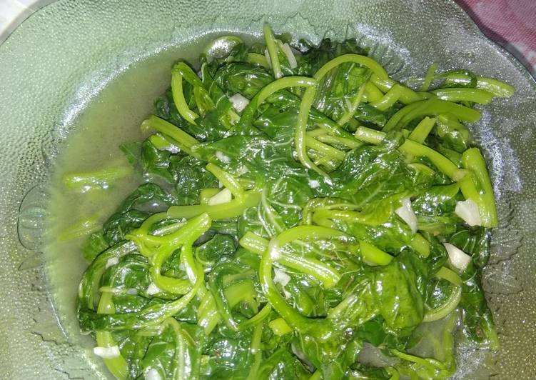 Bayam tumis bawang putih