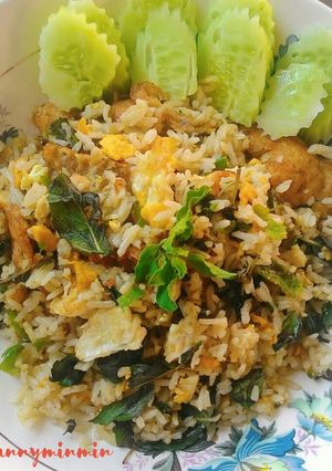 รูปของ ข้าวผัดกะเพราไข่ดาว