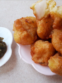 सूजी भजिया (suji bhujiya recipe in hindi) रेसिपी मुख्य फोटो
