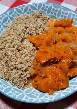 Une photo de Couscous complet à la citrouille 🥣🎃