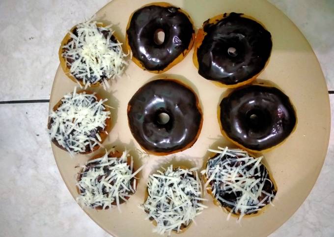 Langkah Mudah untuk Menyiapkan Donat empuk no ulen ulen yang Menggugah Selera