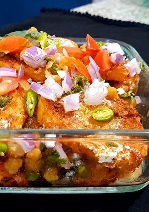 A picture of Aloo Chaat.