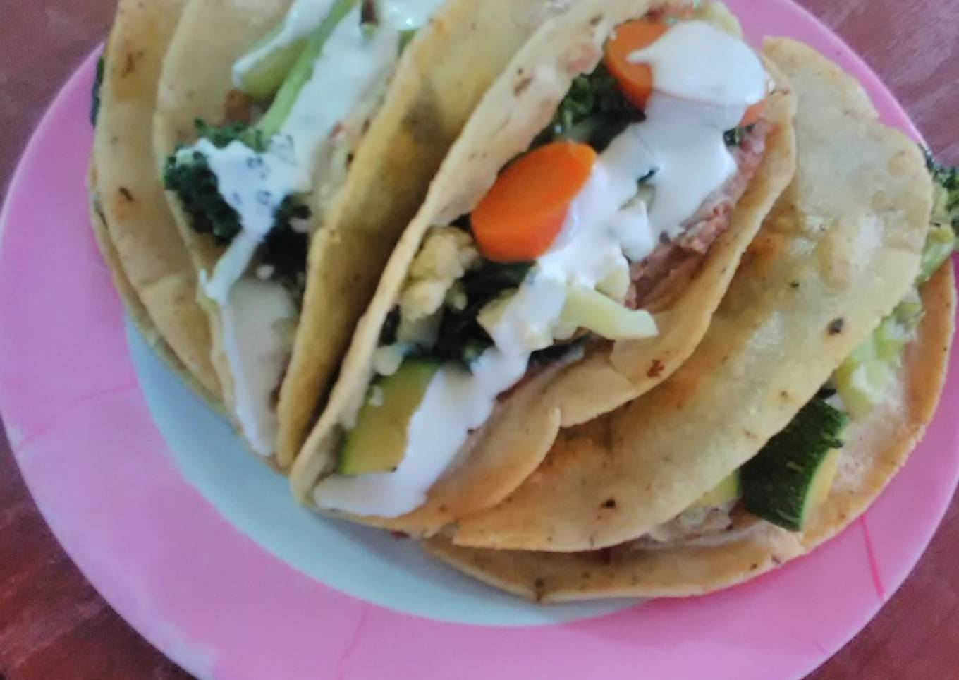 Quesadillas de frijoles con  $40