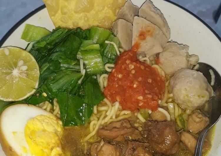 Mie ayam rumahan