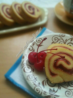 Foto resep Strawberry Roll Cake