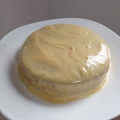 Una foto de Torta de Zanahoria 🥕 con crema pastelera