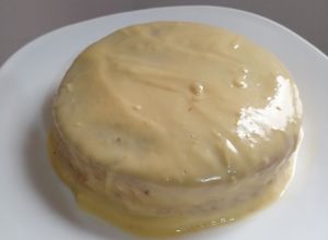 Una foto de Torta de Zanahoria 🥕 con crema pastelera