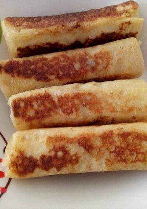 A picture of Fried bread roll.
