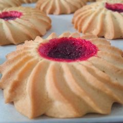 A picture of Butter cookies.