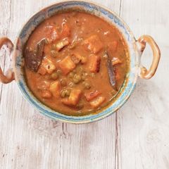 A picture of Matar Paneer Curry (without onion and garlic).