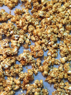 A picture of Caramel popcorn.