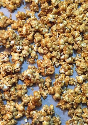 A picture of Caramel popcorn.