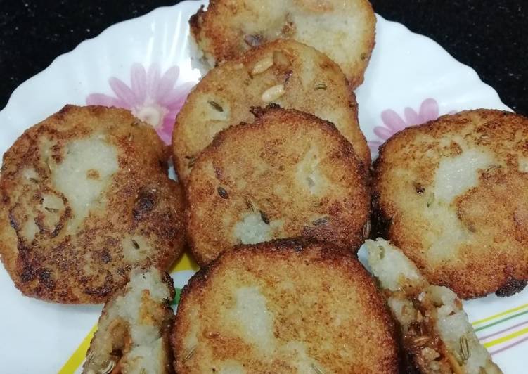 Steps to Make Perfect Kakara Pitha