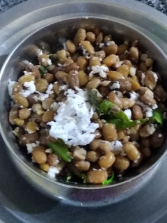 தட்டபயறு சுண்டல் (Thattapayaru sundal recipe in tamil) செய்முறை முக்கிய புகைப்படம்