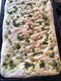 Focaccia al pesto !!! con albahaca 😋