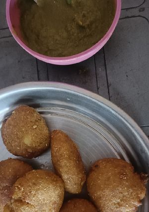 A picture of Aloo ki tikki.