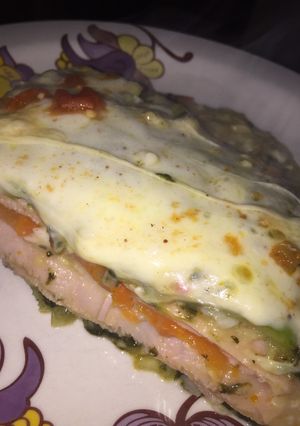 Una foto de Lasaña de Verduras Gratinada al Horno 🥦🍆🍅🥬🌽🥕🥖