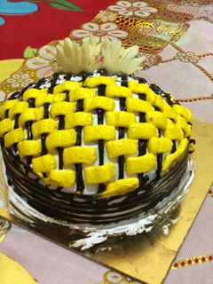 A picture of Pineapple cake.