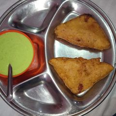 A picture of Bread fritters.