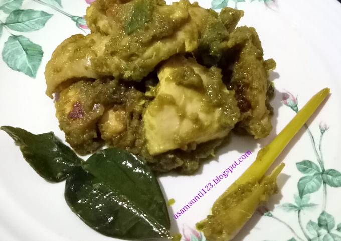 Ayam Cabe Ijo / Green Chili Chicken