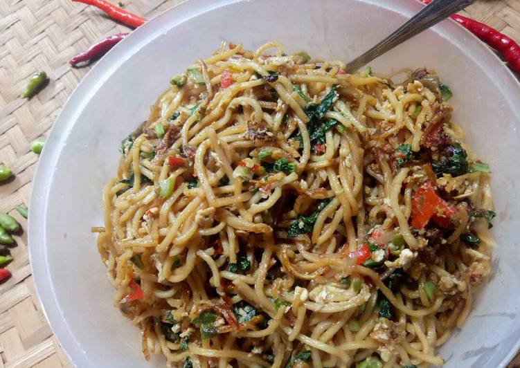 cara memasak Mie tumis jawa apa adanya 😋😋😋 yang enak