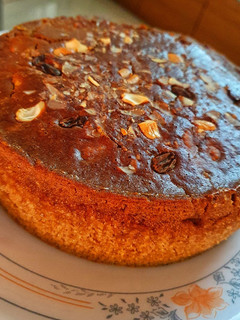 जेग्गेरी व्हीट फ्लोर केक (Jaggery wheat flour cake recipe in hindi) रेसिपी मुख्य फोटो